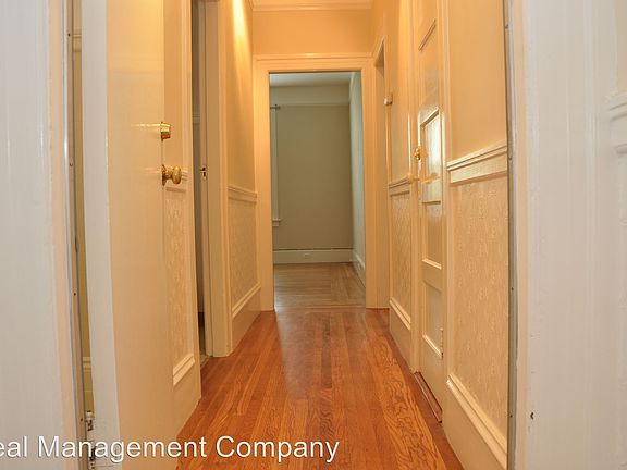 2nd image of 814C Arguello Blvd