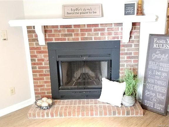 3rd image of 1220 Woodland Dr