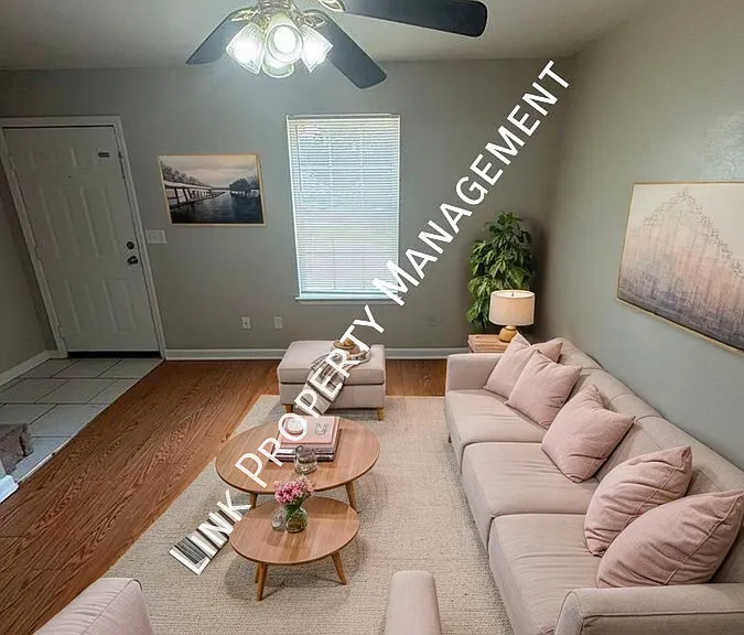 1106 Carline Rd #D — Photo 2