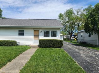 1128 Kingsley Dr, Machesney Park, IL 61115