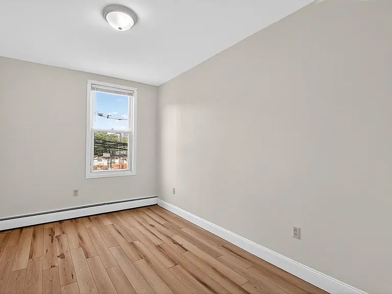 48 E 19th St #3 — Photo 14