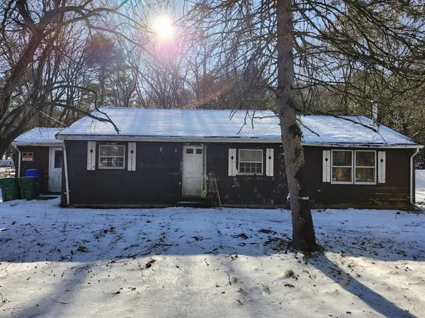 373 Eliot St, Ashland, MA 01721