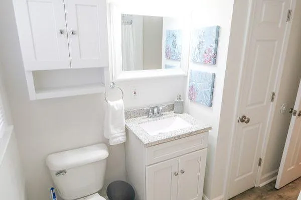 105 N Willow St #6 — Photo 12