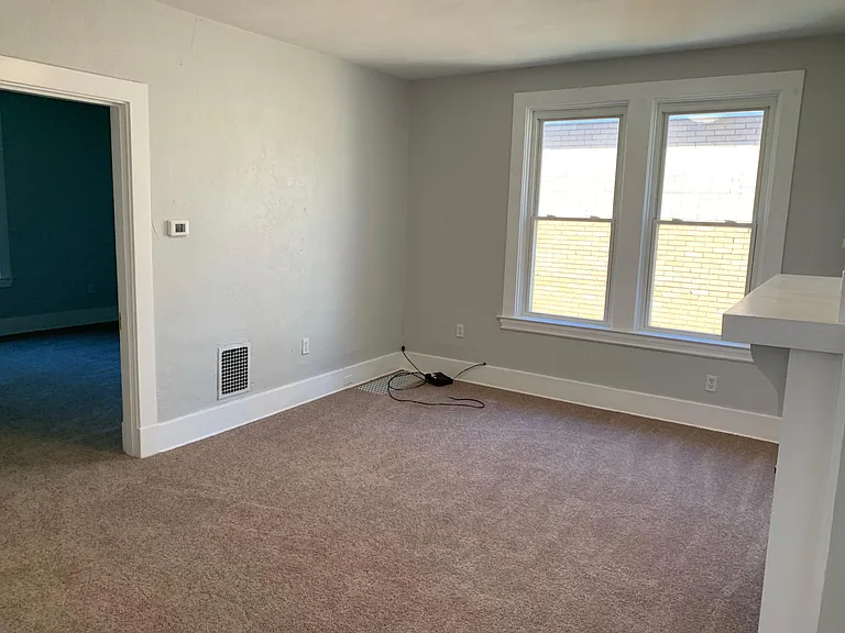 210 Olympia St #2 — Photo 4