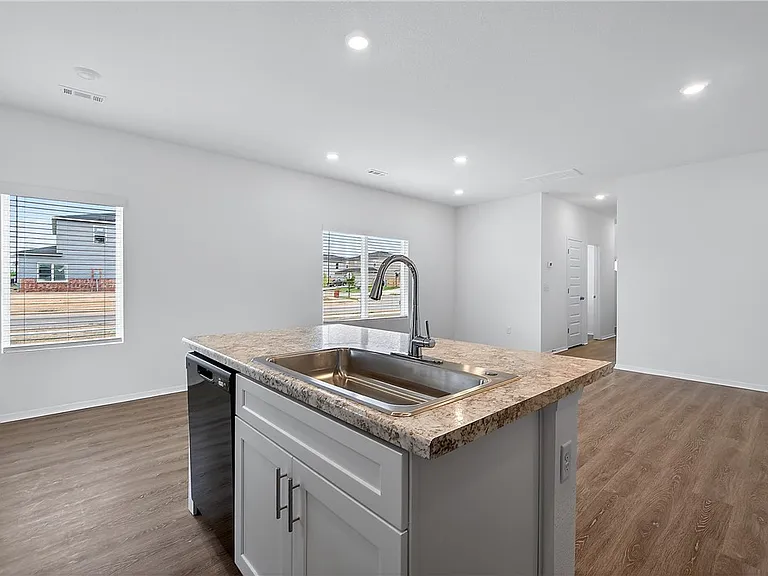 6802 SW Dignity Ave — Photo 13