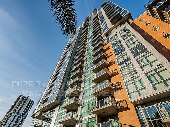 3rd image of 800 The Mark Ln Unit 302