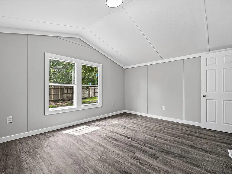 2122 Koster Rd — Photo 30