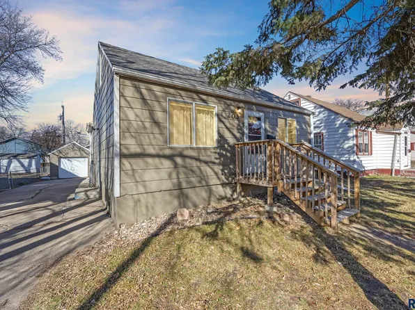 203 S Holly Ave, Sioux Falls, SD 57104