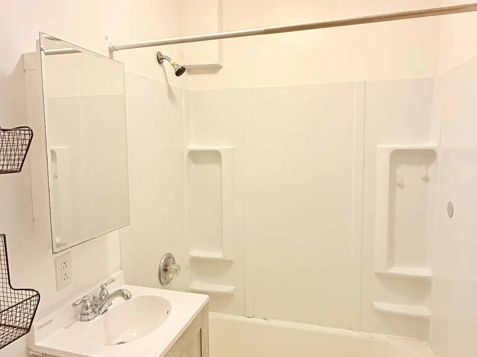 2 bed, 900 sqft, $1,535 — Photo 3