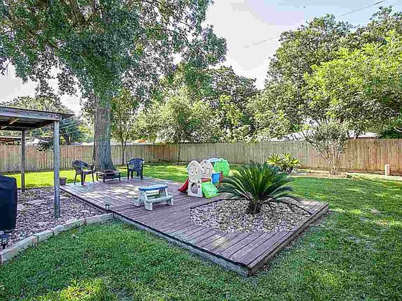 4th image of 1126 E Lambuth Ln