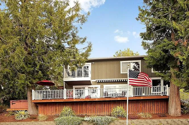 17901 Cove Ln — Photo 9