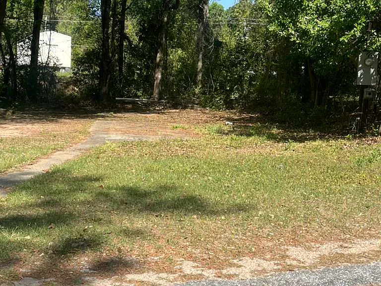 1697 Peach Orchard Rd #310 — Photo 4