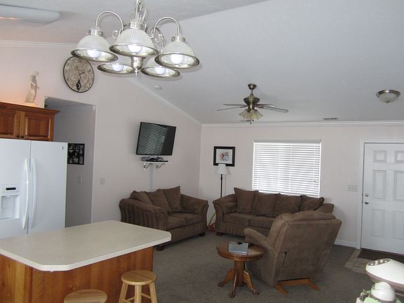 4th image of 310 Oaktrail Dr