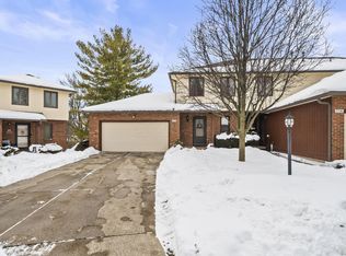 3234 Parkview Cir, Grove City, OH