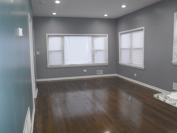 4th image of 301 S 10th Ave