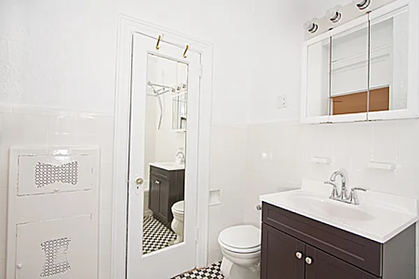 Rented by Barkoff Residential  | media 52