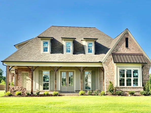 4183 Edison Dr, Nesbit, MS 38651