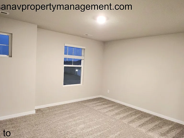 2459 SE Fox Valley Dr — Photo 15