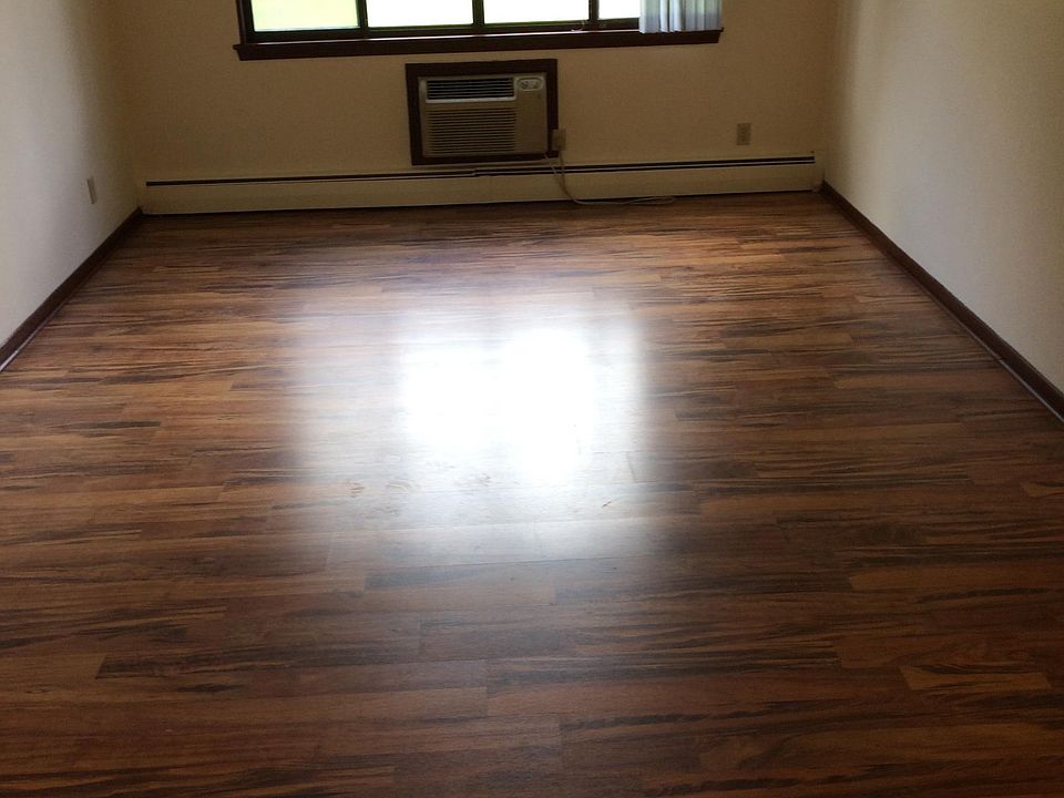 2nd image of 2405 Monterey Dr APT 4