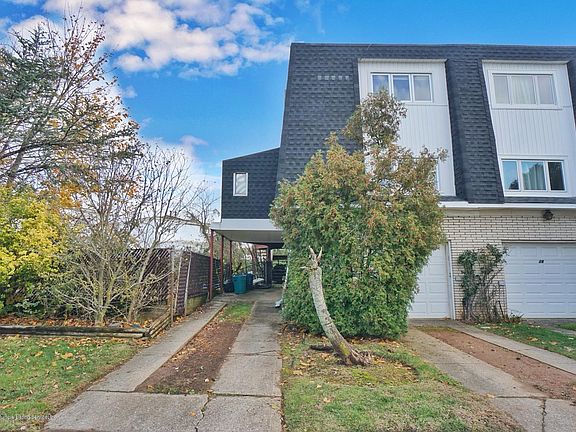 2nd image of 15 Longdale St