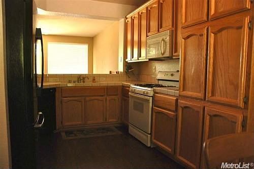 4th image of 1295 Tippens Way
