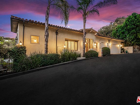 2nd image of 12725 Hacienda Dr