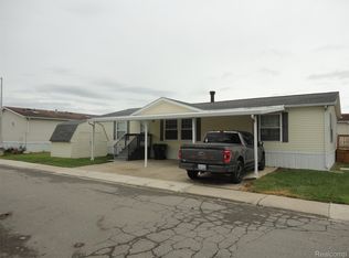 25182 Frontier Cir, Flat Rock, MI