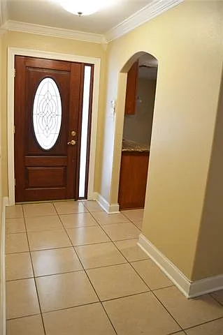 3 bed, 2.0 bath, 1760 sqft, $2,300 — Photo 2