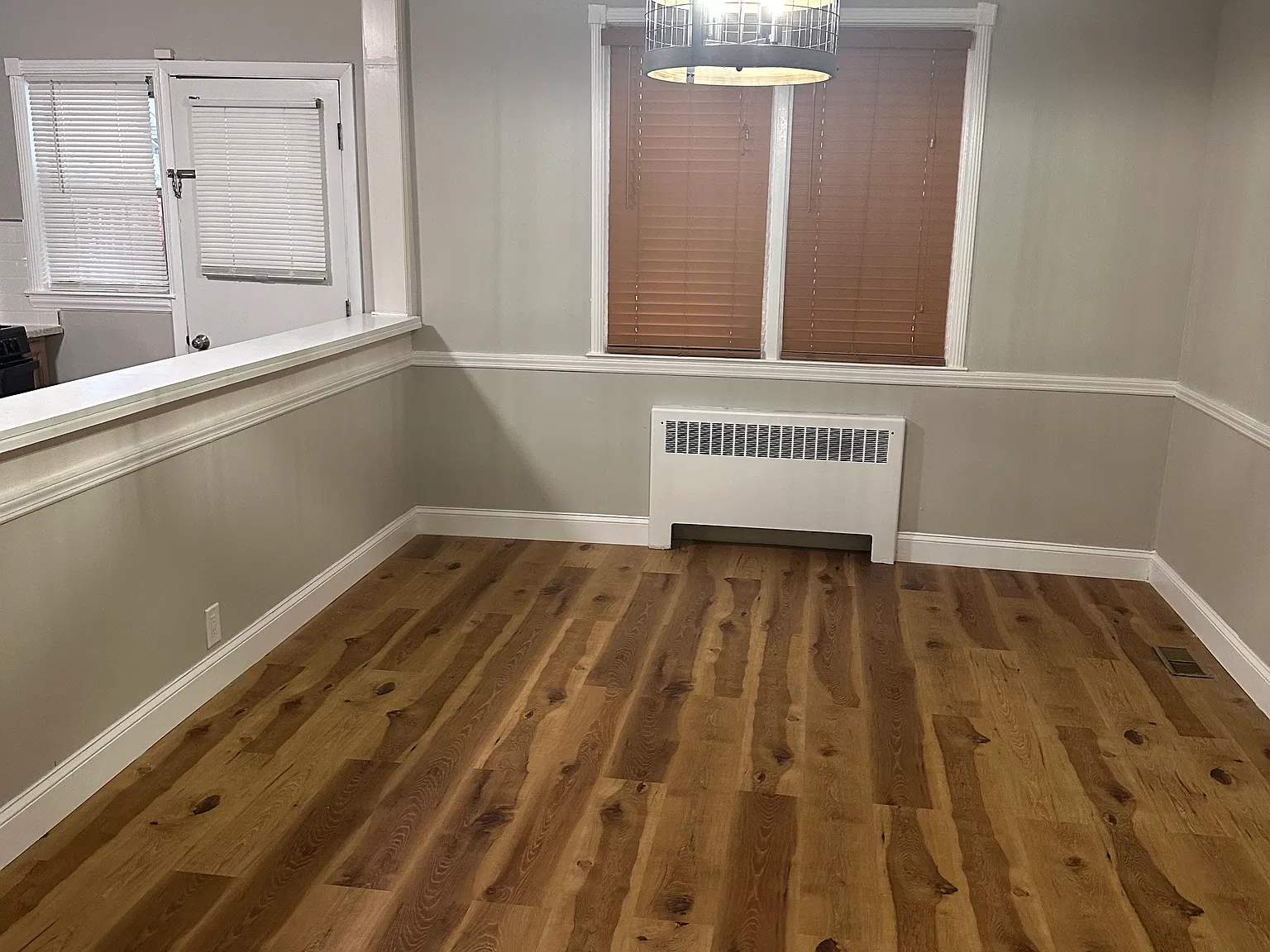 4 bed, 1.5 bath, 1216 sqft, $2,000 — Photo 3