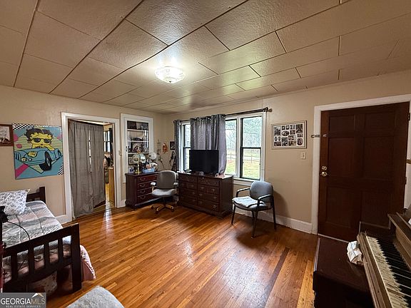 3rd image of 764 Ansley Rd