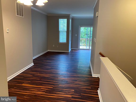 5th image of 3006 Chinkapin Oak Ln #151