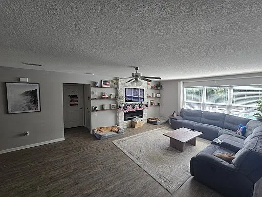 4606 Plover Dr — Photo 4