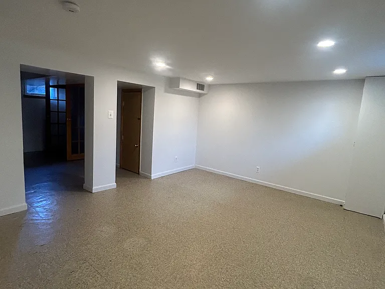 864 Benninghaus Rd — Photo 11