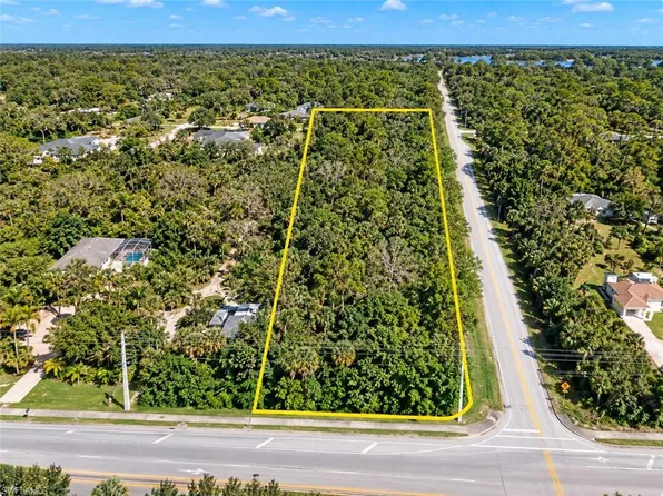  7th St Nw, NAPLES, FL 34120
