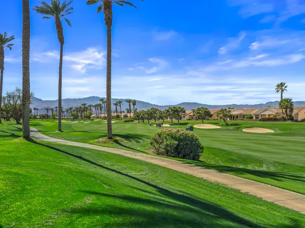 37489 Pineknoll Ave, Palm Desert, CA 92211