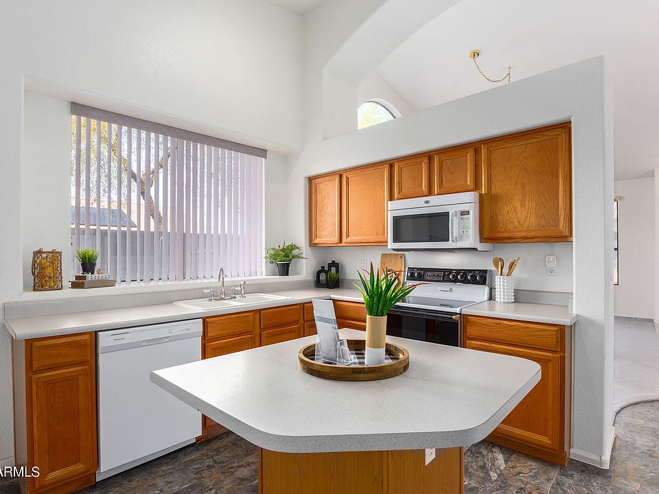1st image of 20450 N 39th Drive