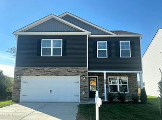 991 Borage Dr, Bluff City, TN 37618