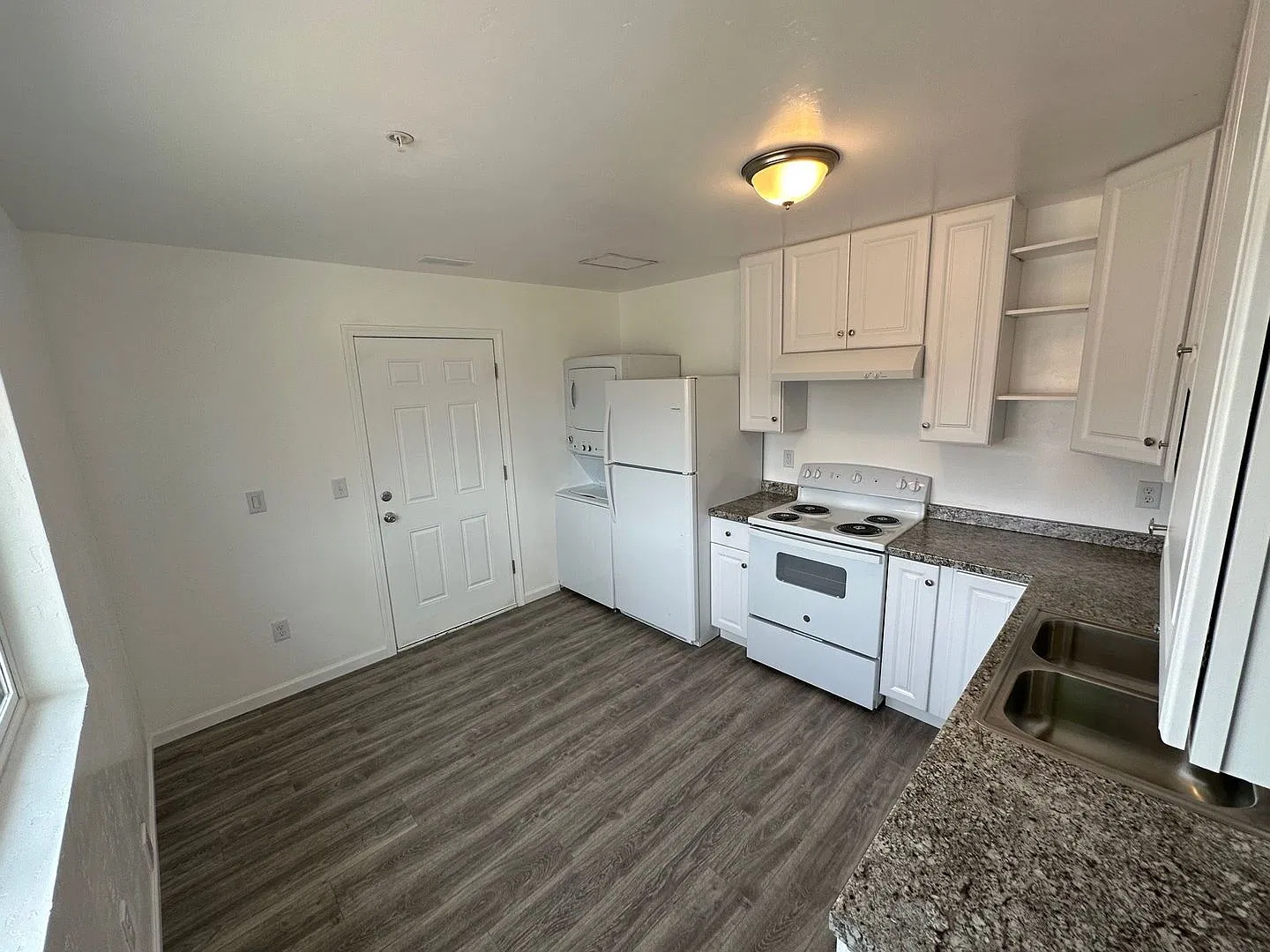 5348 Amberview Ln — Photo 4