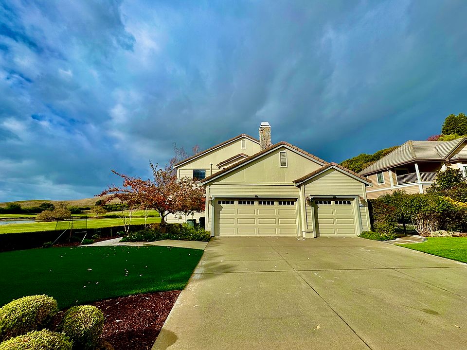 1st image of 1577 Country Club Dr