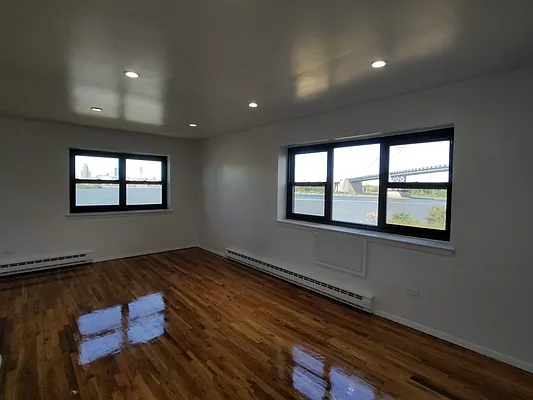 Rented by Compass | media 14