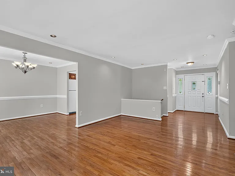 8006 Lady Lewis Ct — Photo 7