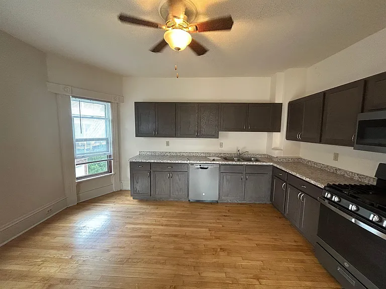 315 N Pinckney St #3 — Photo 10