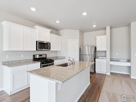 3rd image of 967 Cascade Falls St