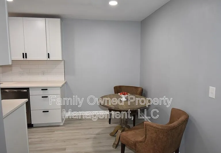113 Susan Dr #A — Photo 7