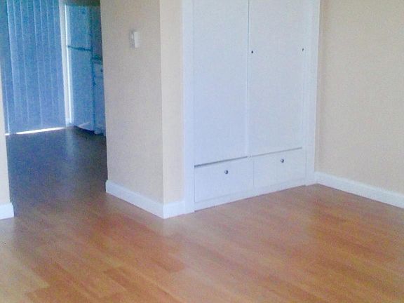 5th image of 5124 Seattle Ave SW #13-6-3