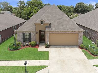 9932 Hagewood Ln, Baton Rouge, LA 70809