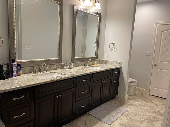 5th image of 6785 Woodridge Dr