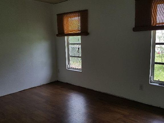 2nd image of 22560 Tampa Ave