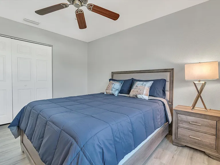 102 Pompano Dr SE #C — Photo 18