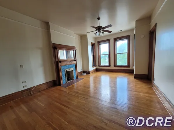 403 W North Ave APT 2, Chicago, IL 60610